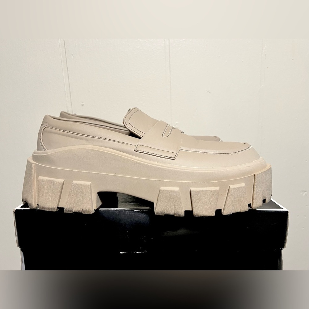 Chunky Beige Loafers